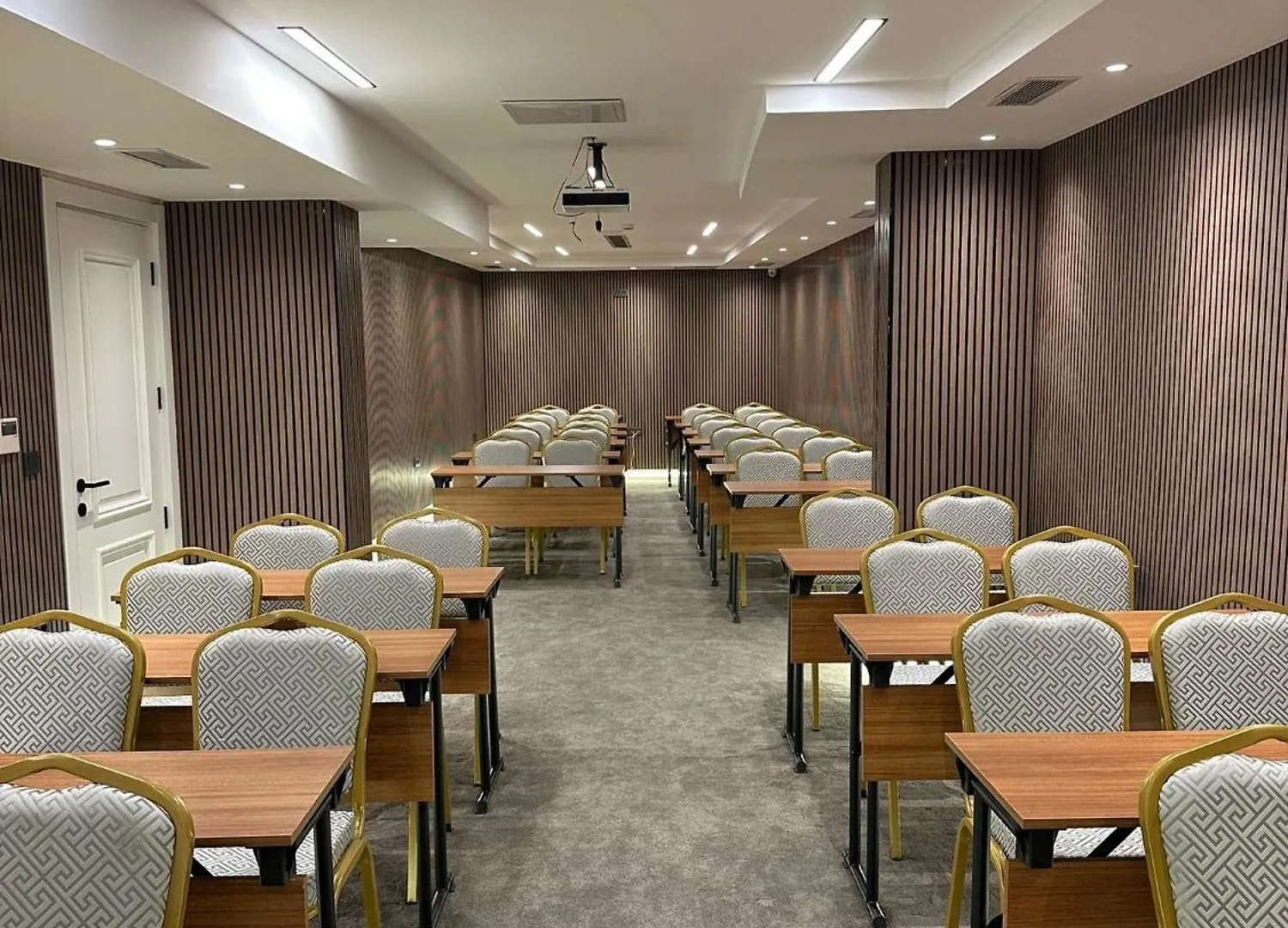Trademark Collection By Wyndham Operla Airport Hotels Arnavutkoy